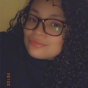 Meet your Posher, Natalie